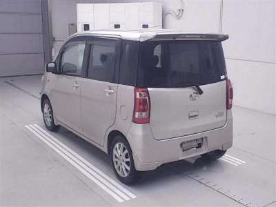 DAIHATSU TANTO EXE