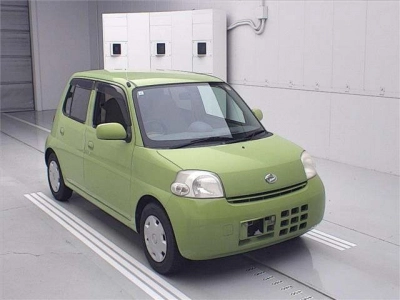 DAIHATSU ESSE