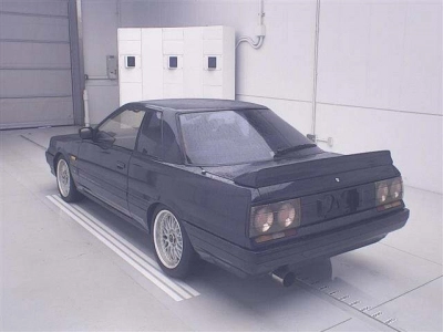 NISSAN SKYLINE