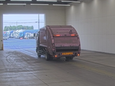 MITSUBISHI FUSO FIGHTER