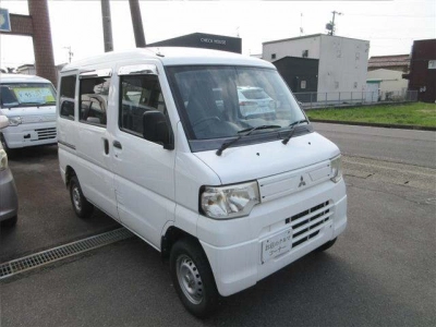 MITSUBISHI MINICAB