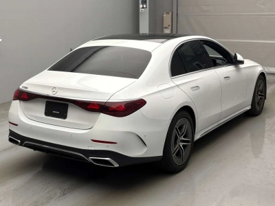 MERCEDES BENZ E CLASS