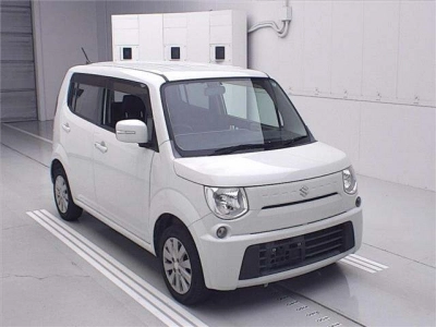 SUZUKI MRWAGON