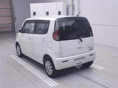 SUZUKI MRWAGON