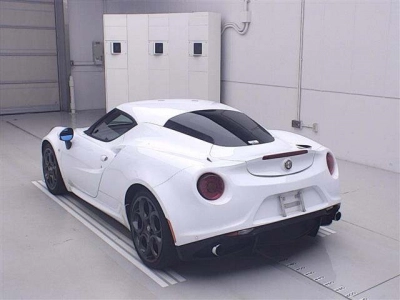 ALFA ROMEO 4C
