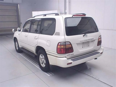TOYOTA LAND CRUISER 100
