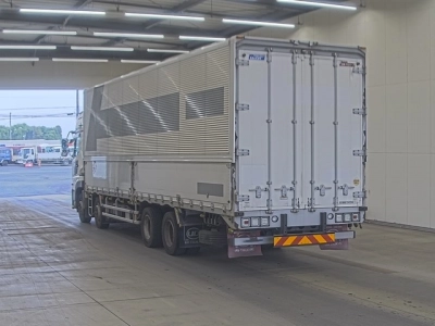 NISSAN DIESEL (UD) QUON