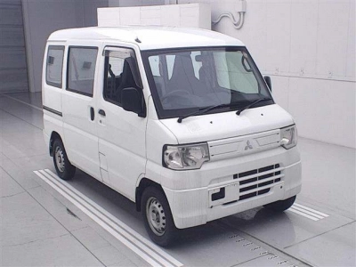 MITSUBISHI MINICAB