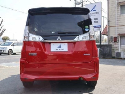 MITSUBISHI DELICA D:2