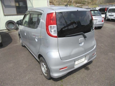 SUZUKI MRWAGON