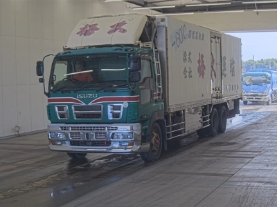 ISUZU GIGA