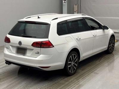 VOLKSWAGEN GOLF VARIANT