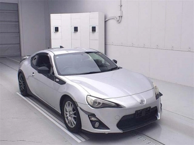TOYOTA 86