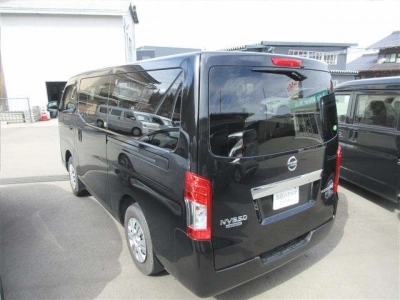 NISSAN NV350 CARAVAN