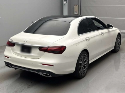 MERCEDES BENZ E CLASS