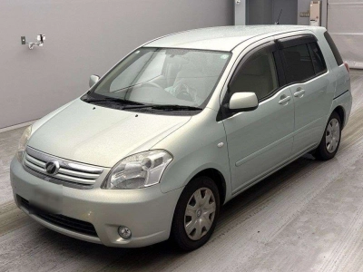 TOYOTA RAUM