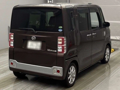 DAIHATSU WAKE