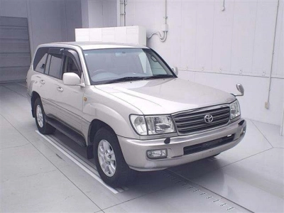 TOYOTA LAND CRUISER 100