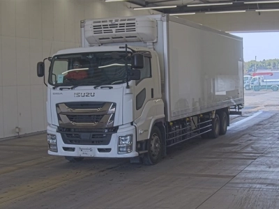 ISUZU GIGA