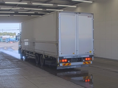 MITSUBISHI FUSO SUPER GREAT