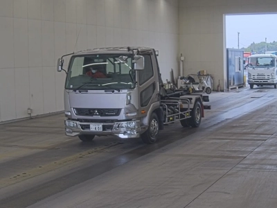 MITSUBISHI FUSO FIGHTER