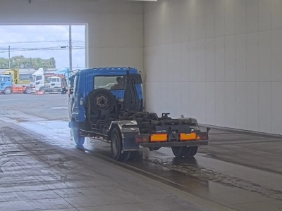 MITSUBISHI FUSO FIGHTER