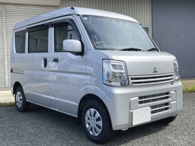 MITSUBISHI MINICAB