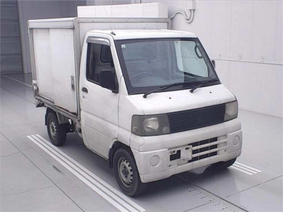 MITSUBISHI MINICAB