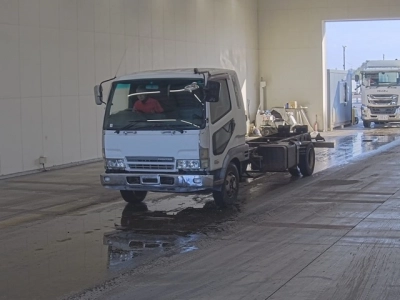 MITSUBISHI FUSO FIGHTER