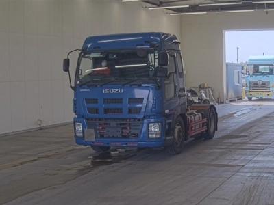 ISUZU GIGA