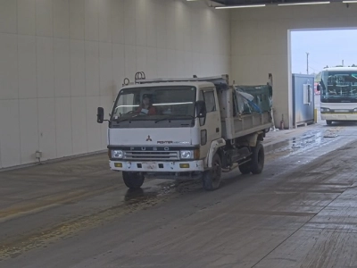 MITSUBISHI FUSO FIGHTER MIGNON