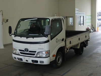 TOYOTA DYNA