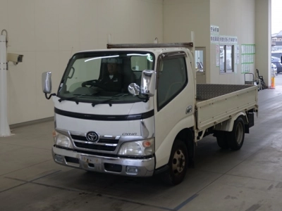 TOYOTA DYNA