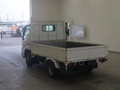 TOYOTA DYNA