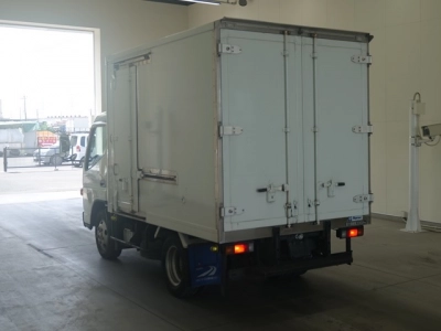 MITSUBISHI CANTER