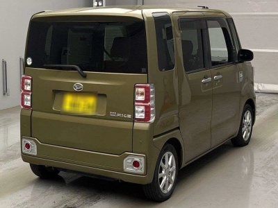 DAIHATSU WAKE