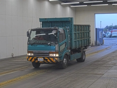 MITSUBISHI FUSO FIGHTER