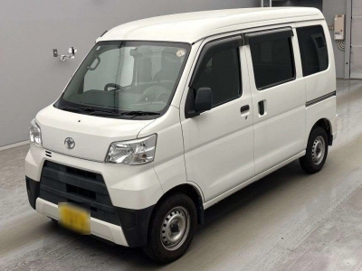 TOYOTA PIXIS VAN