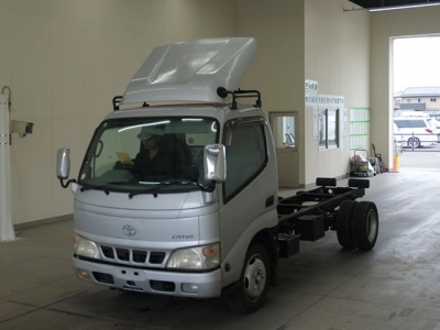 TOYOTA DYNA