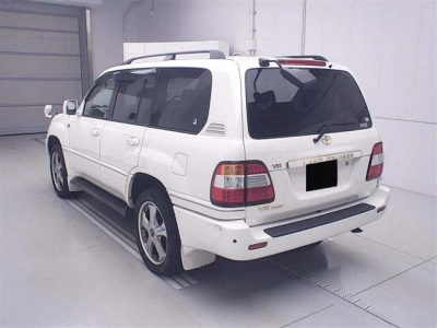 TOYOTA LAND CRUISER 100