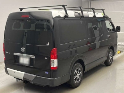TOYOTA HIACE WAGON