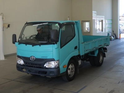 TOYOTA DYNA
