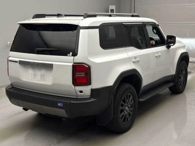 TOYOTA LAND CRUISER 250