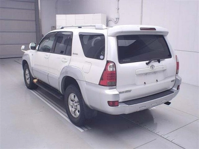TOYOTA HILUX SURF