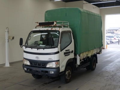 TOYOTA DYNA