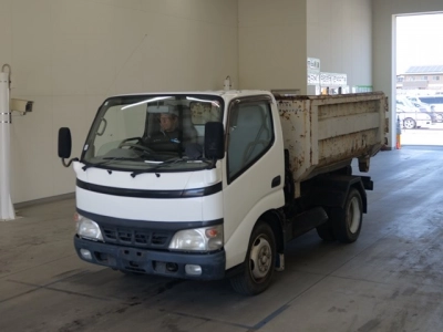TOYOTA DYNA