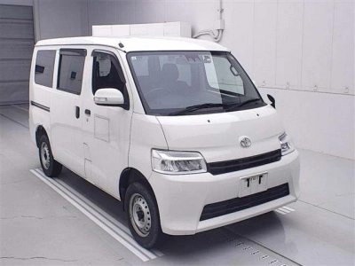 TOYOTA TOWN ACE