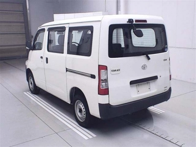 TOYOTA TOWN ACE