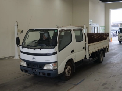 TOYOTA DYNA
