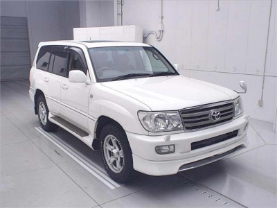 TOYOTA LAND CRUISER 100